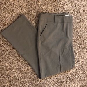 NWOT New York & Co grey trouser slacks.